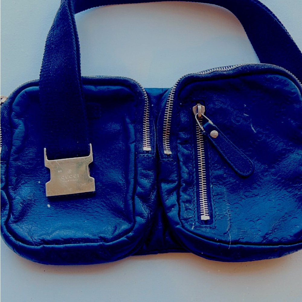 Double pocket black Gucci waist bag (Fanny pack)